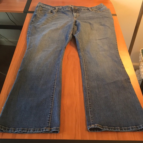 Old Navy Denim - Old Navy Diva Jeans size 16 Short